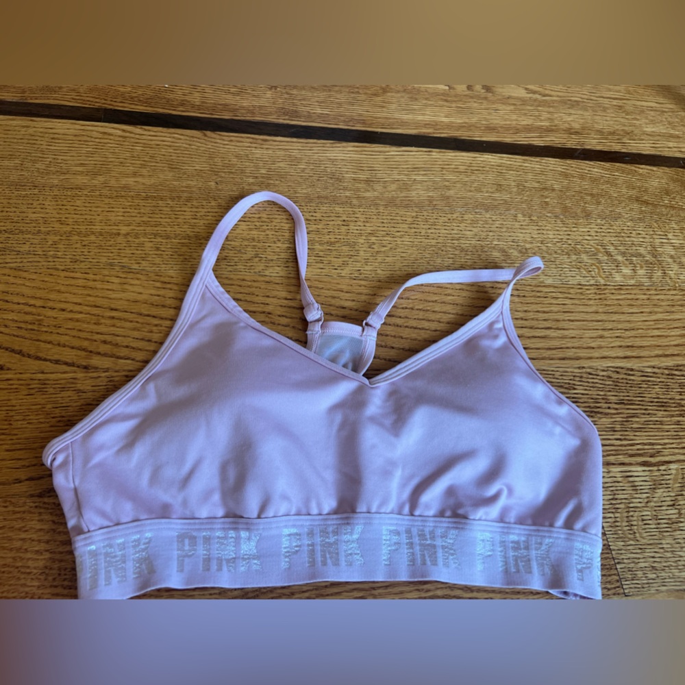 VS pink sports bra M